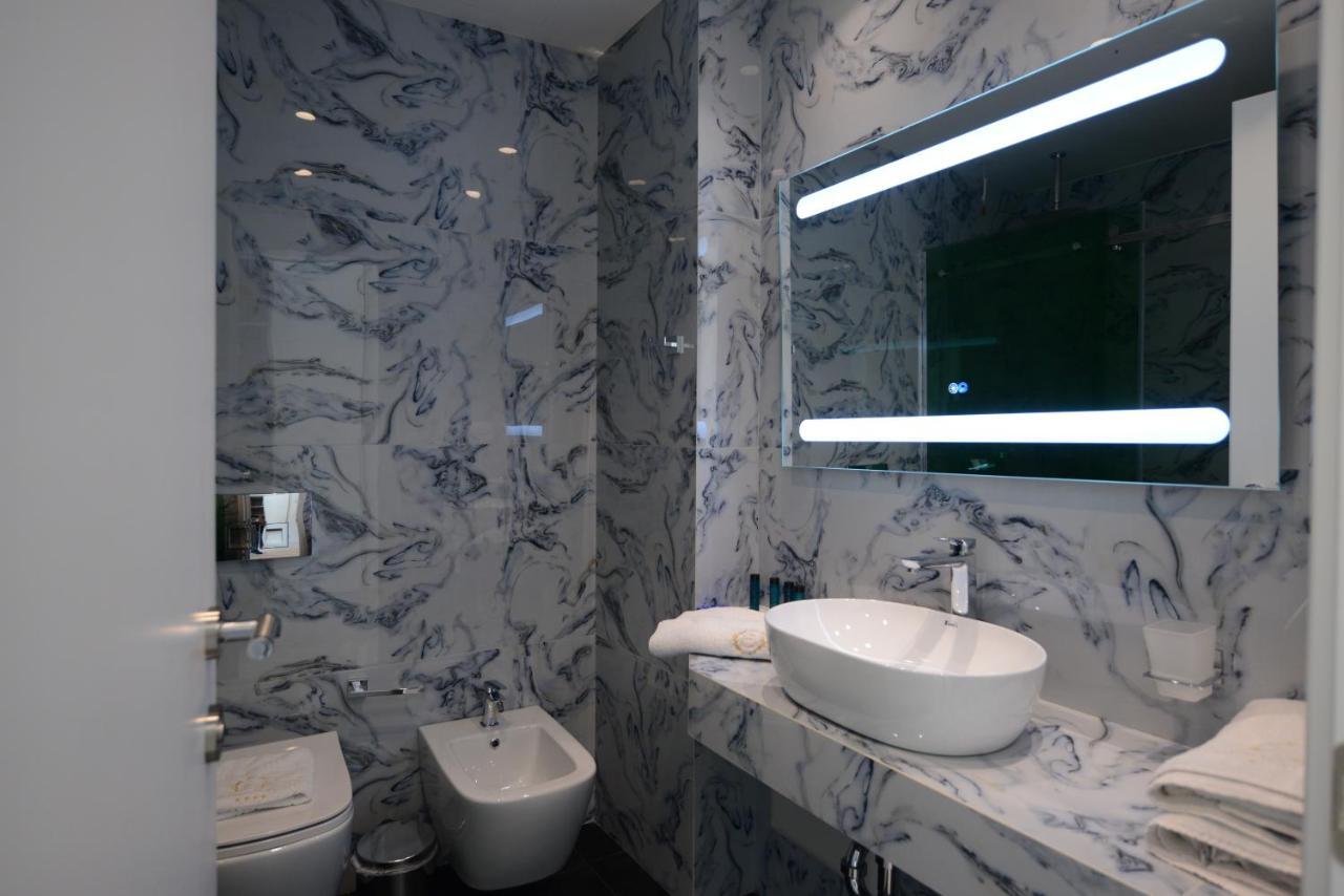 Ebbi Hotel Дермі Екстер'єр фото